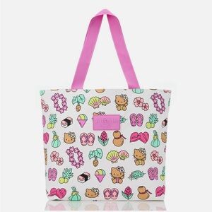 ALOHA Collection Aloha Icons Hello Kitty Tan Kitty Day Tripper- Hawaii Exclusive